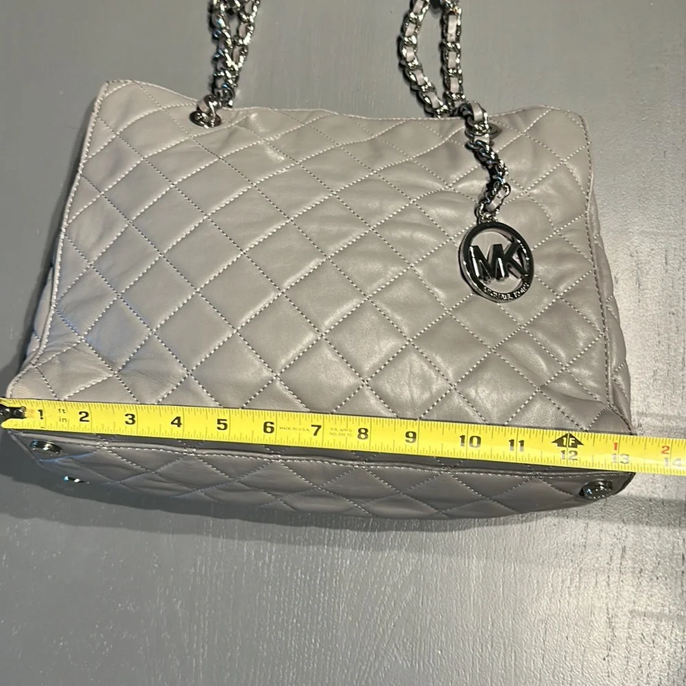 Michael Kors Grey Quilted Handbag - Picture 7 of 12